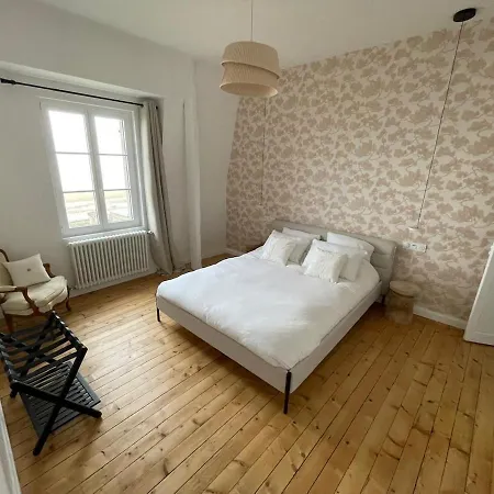 Beachfront Renovated In 2025 Villa Lion-sur-Mer