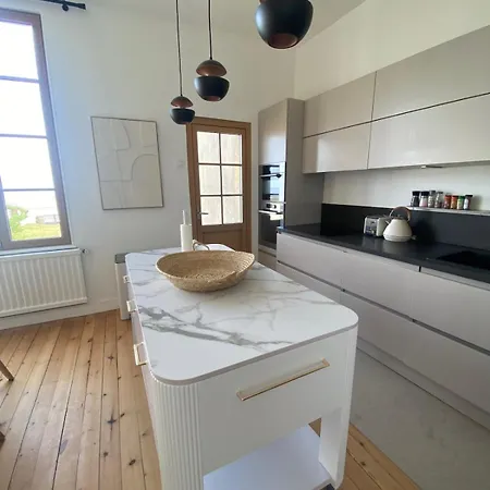 Villa Beachfront Renovated In 2025 Lion-sur-Mer