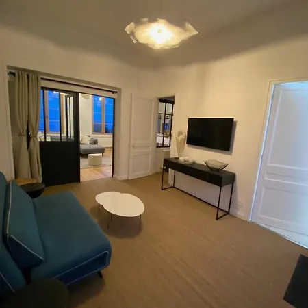 Beachfront Renovated In 2025 *